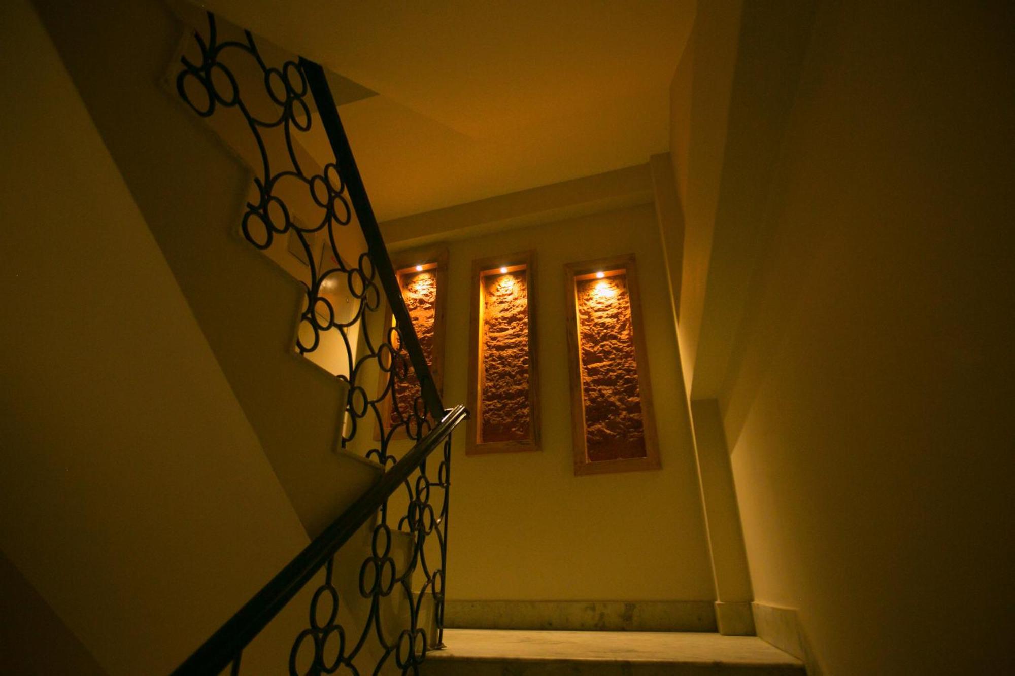 Divya Boutique Inn 加德满都 外观 照片